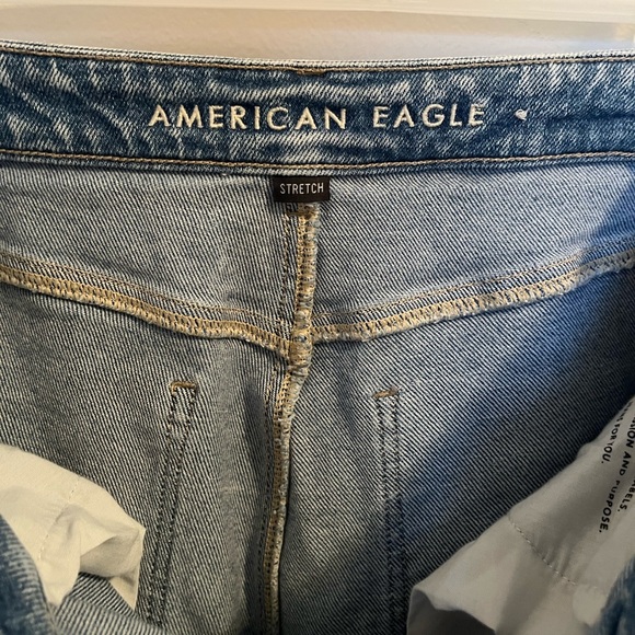 American Eagle Distressed Mom Jeans - Picture 6 of 8